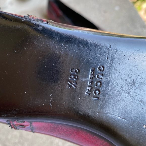 Gucci Red & Black Brogue Style Flats - 38.5 - Picture 11 of 11